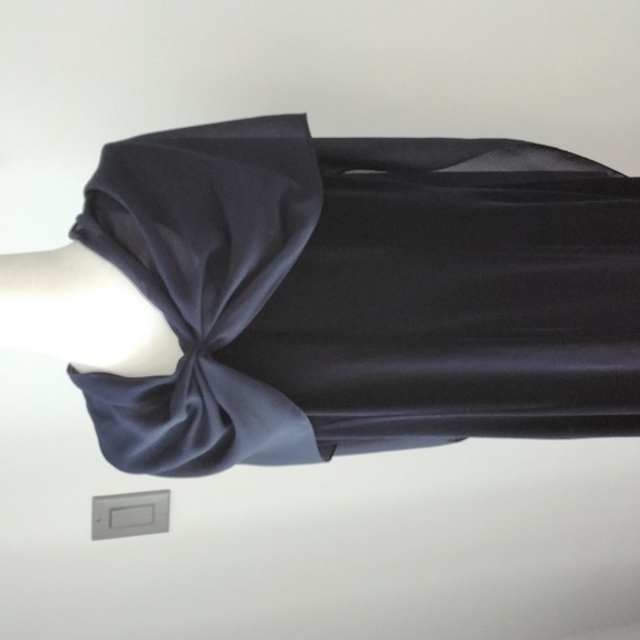 Ladies navy blue evening gown, size 14 - Picture 13 of 14